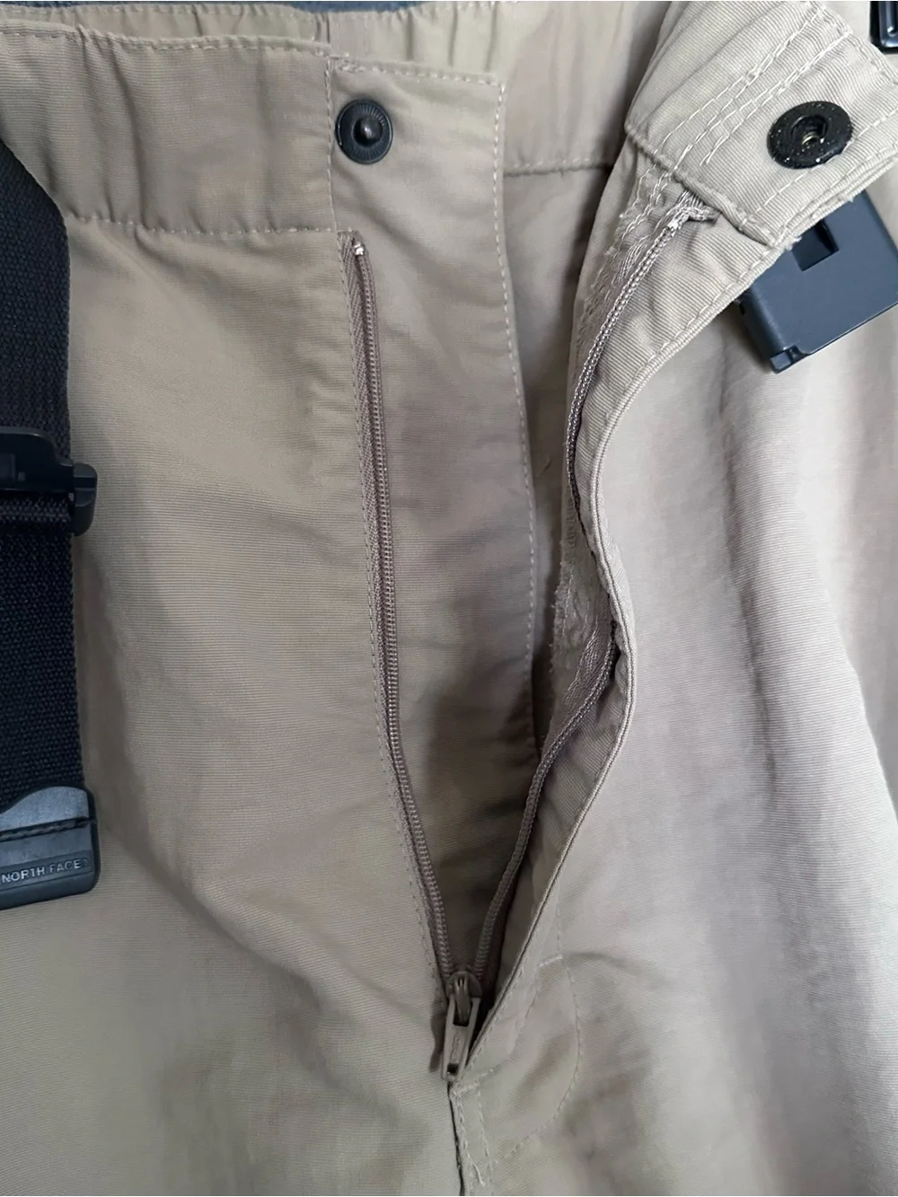 The North Face Paramount Tan Cargo Shorts Built-In Belt XXL 2008 Y2K Nylon